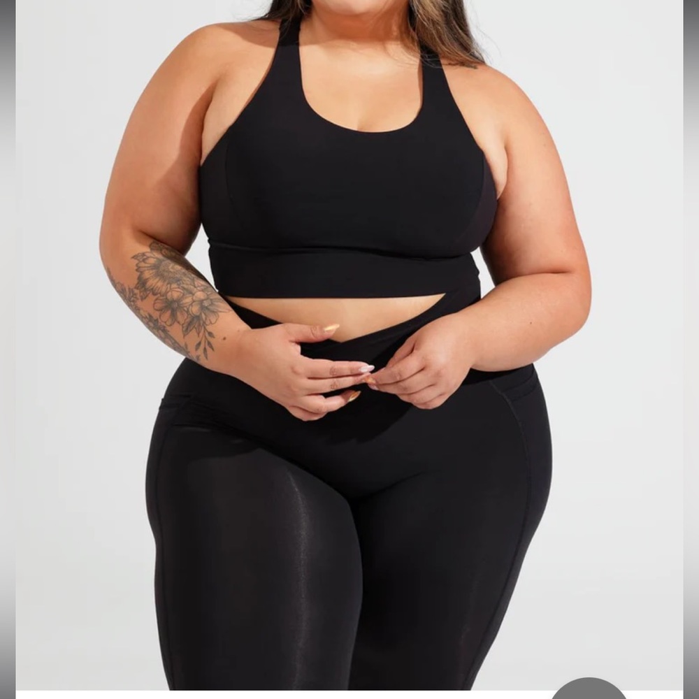 BuffBunny Rosa Sports Bra